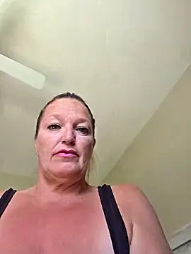 Snapshot of Calimarina chatting on 4, 3, 2026 Calimarina online show from 4, 3, 2026