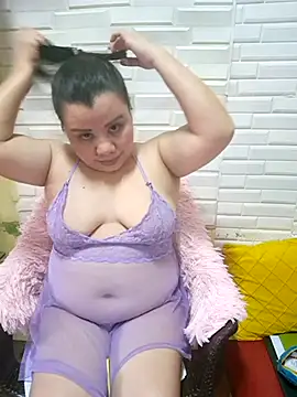 Snapshot of hotlyn45 chatting on 29, 11, 2025 hotlyn45 online show from 29, 11, 2025