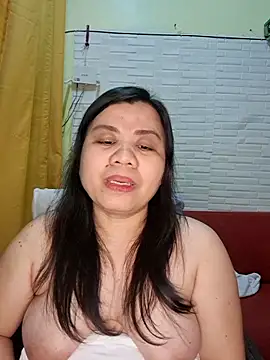 Snapshot of hotlyn45 chatting on 7, 2, 2026 hotlyn45 online show from 7, 2, 2026