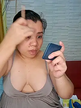 Snapshot of hotlyn45 chatting on 1, 3, 2026 hotlyn45 online show from 1, 3, 2026