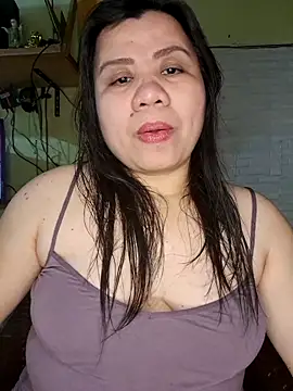 Snapshot of hotlyn45 chatting on 2, 3, 2026 hotlyn45 online show from 2, 3, 2026