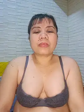 Snapshot of hotlyn45 chatting on 20, 3, 2026 hotlyn45 online show from 20, 3, 2026