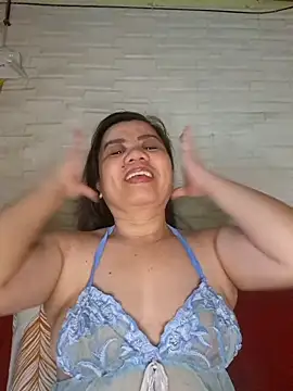 Snapshot of hotlyn45 chatting on 2, 4, 2026 hotlyn45 online show from 2, 4, 2026