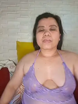 Snapshot of hotlyn45 chatting on 6, 4, 2026 hotlyn45 online show from 6, 4, 2026