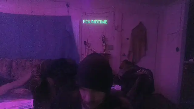 Poundtown1226 online show from 8, 1, 2026