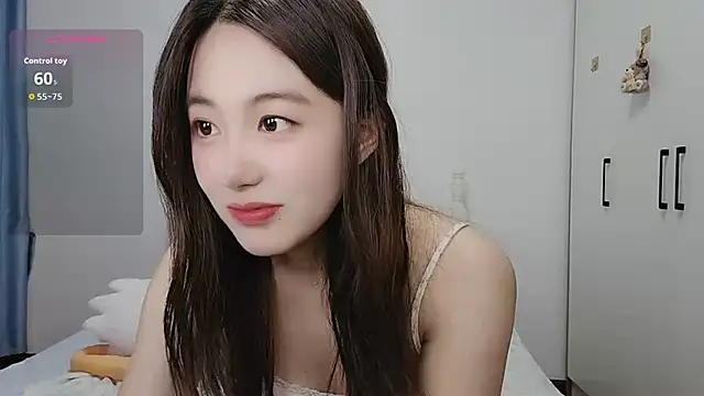 Snapshot of Luna_868 chatting on 16, 9, 2025 Luna 868 online show from 16, 9, 2025