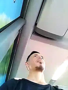 Snapshot of JuanD_vero chatting on 29, 9, 2025 JuanD vero online show from 29, 9, 2025