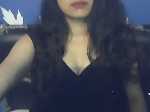 SoftButDeadly0 online show from 19, 12, 2025