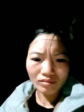 ngan-cute online show from 4, 12, 2025