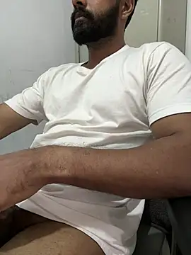 Snapshot of Vineeth3906 chatting on 3, 7, 2026 Vineeth3906 online show from 3, 7, 2026