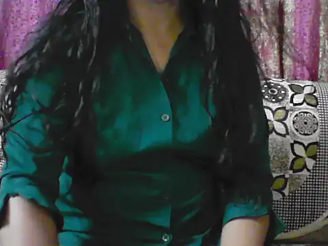 Sexy vergina1 online show from 18, 4, 2026