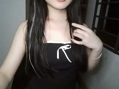 Snapshot of Annabelle-e chatting on 25, 9, 2025 Annabelle-e online show from 25, 9, 2025