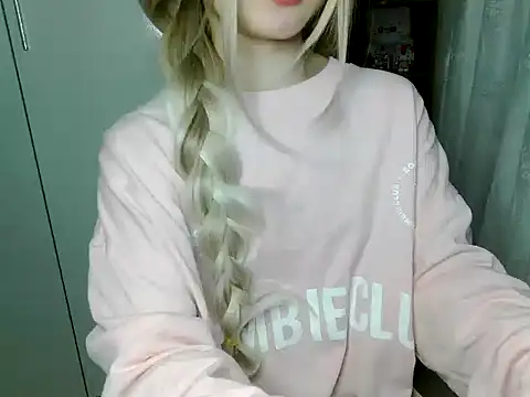 Annabelle-e online show from 3, 3, 2026