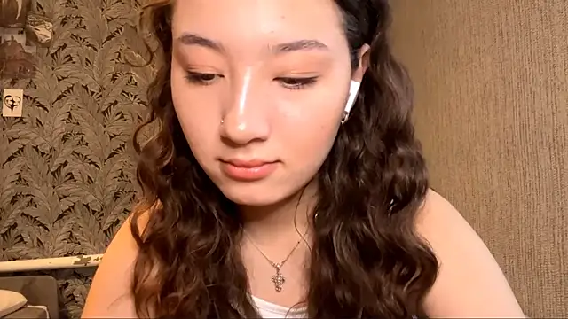 Sakuravice online show from 12, 9, 2025