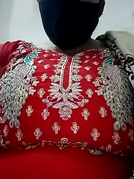 Snapshot of Rakhi_sawant143 chatting on 15, 11, 2025 Rakhi sawant143 online show from 15, 11, 2025