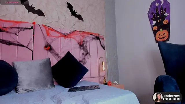 agatha jener online show from 11, 10, 2025