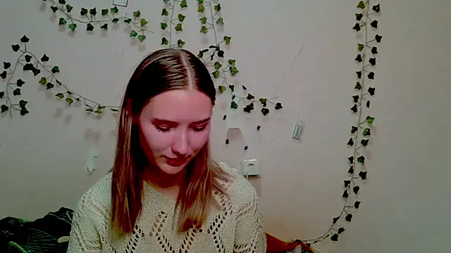  kikiclark   online show from 15, 11, 2025