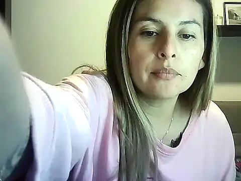 Valery  Rouse  online show from 20, 4, 2026