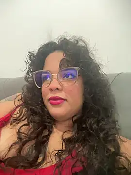 Snapshot of SecretBrunette chatting on 11, 7, 2026 SecretBrunette online show from 11, 7, 2026