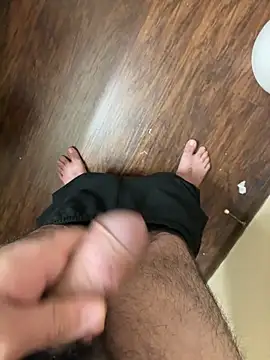 Snapshot of Guyguard12 chatting on 10, 3, 2026 Guyguard12 online show from 10, 3, 2026