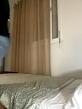 Snapshot of Merousexy282828 chatting on 29, 9, 2025 Merousexy282828 online show from 29, 9, 2025