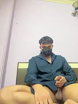 Snapshot of playboyxxx1905 chatting on 16, 9, 2025 playboyxxx1905 online show from 16, 9, 2025