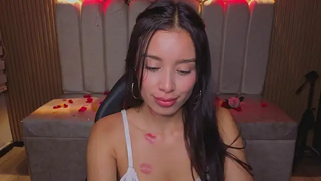 Snapshot of _Mia_Evans_1 chatting on 14, 2, 2026 Mia Evans 1 online show from 14, 2, 2026