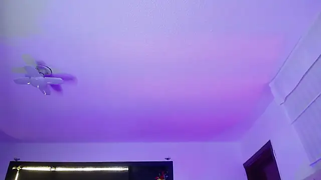  Charlotte Collins  online show from 12, 4, 2026