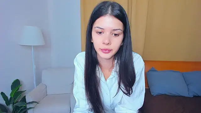 JoCauterucci online show from 24, 10, 2025