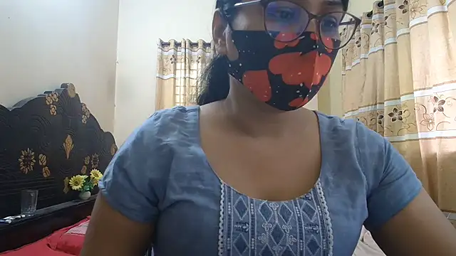 Snapshot of Elena_cruz5 chatting on 12, 7, 2026 Elena cruz5 online show from 12, 7, 2026