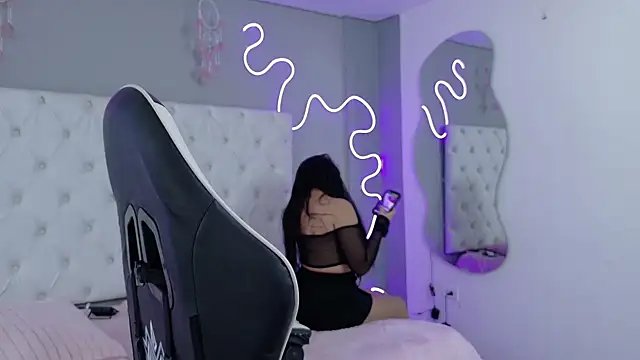 Emma visconti online show from 2, 10, 2025