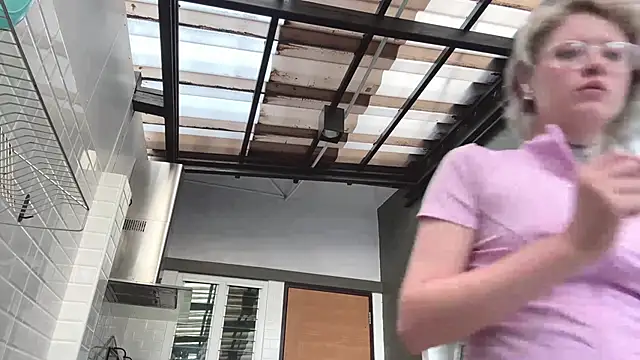 Takopi  online show from 6, 3, 2026