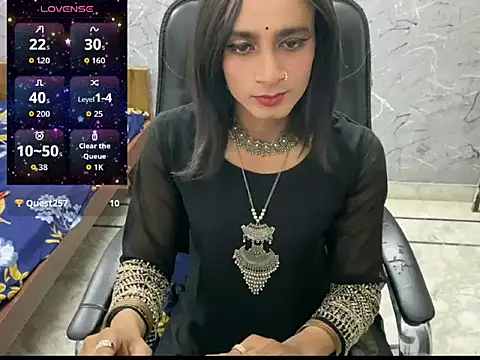 Snapshot of LuvLayla chatting on 13, 6, 2026 LuvLayla online show from 13, 6, 2026