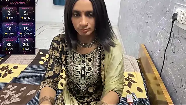 Snapshot of LuvLayla chatting on 22, 6, 2026 LuvLayla online show from 22, 6, 2026