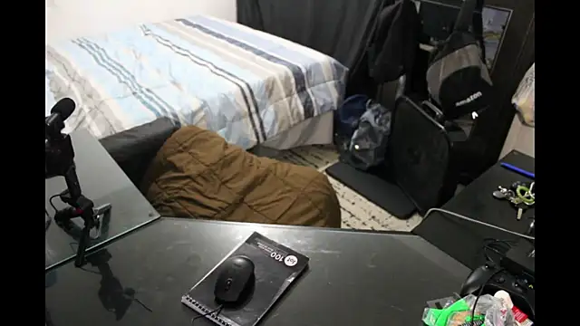 Snapshot of jamalcarter chatting on 17, 12, 2025 jamalcarter online show from 17, 12, 2025