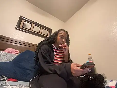 Brooke012 online show from 8, 4, 2026