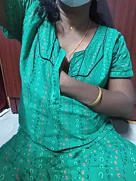 Snapshot of umashreetamil chatting on 28, 5, 2026 umashreetamil online show from 28, 5, 2026