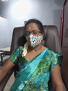 Snapshot of umashreetamil chatting on 3, 6, 2026 umashreetamil online show from 3, 6, 2026