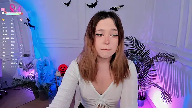 Snapshot of Lina_Glow chatting on 30, 10, 2025 Lina Glow online show from 30, 10, 2025