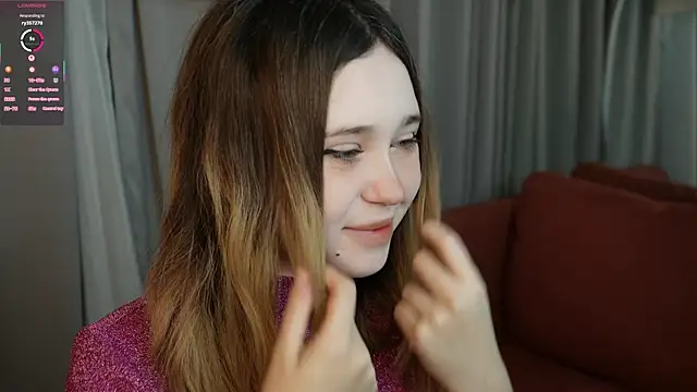 Snapshot of Lina_Glow chatting on 30, 11, 2025 Lina Glow online show from 30, 11, 2025