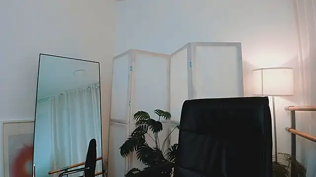 Snapshot of Lina_Glow chatting on 18, 1, 2026 Lina Glow online show from 18, 1, 2026