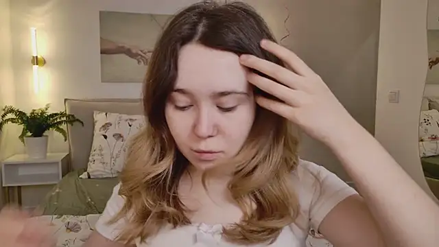 Snapshot of Lina_Glow chatting on 15, 2, 2026 Lina Glow online show from 15, 2, 2026