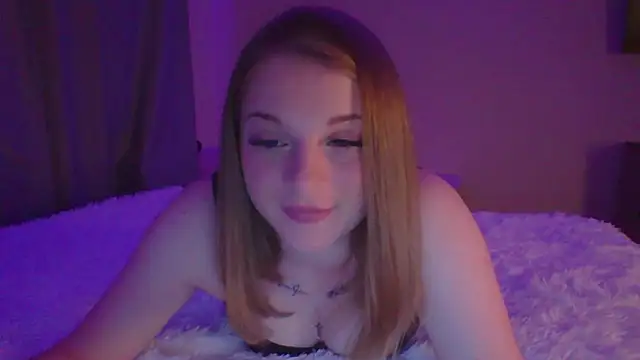 Snapshot of Star_Girlish chatting on 18, 9, 2025 Star Girlish online show from 18, 9, 2025