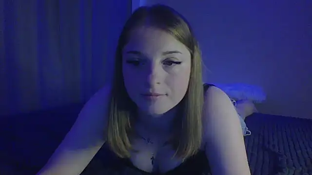 Snapshot of Star_Girlish chatting on 5, 10, 2025 Star Girlish online show from 5, 10, 2025