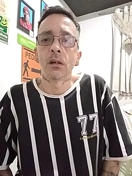 Snapshot of dinho_carioca chatting on 9, 10, 2025 dinho carioca online show from 9, 10, 2025
