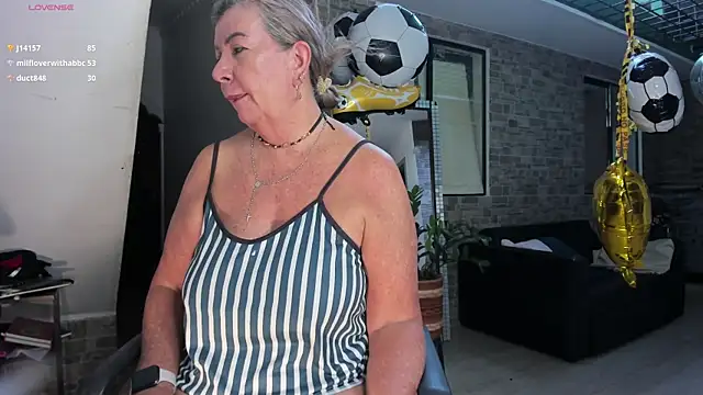 Snapshot of _SARAI_DUPONT chatting on 25, 6, 2026 SARAI DUPONT online show from 25, 6, 2026