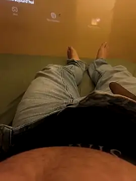 Normalludo0202 online show from 5, 2, 2026