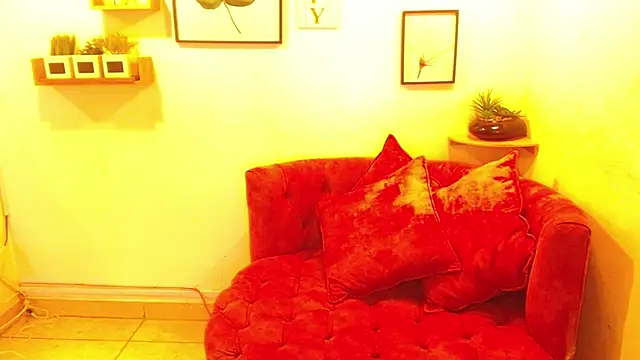 Snapshot of Aliciacute__ chatting on 7, 2, 2026 Aliciacute online show from 7, 2, 2026