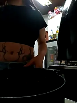 Zulema R1 online show from 10, 4, 2026