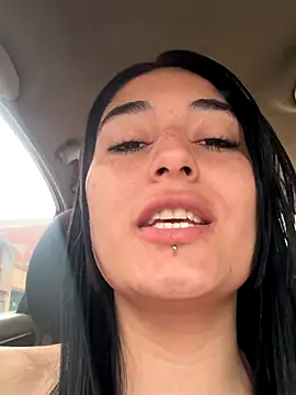 Snapshot of Scarlett_12 chatting on 17, 10, 2025 Scarlett 12 online show from 17, 10, 2025